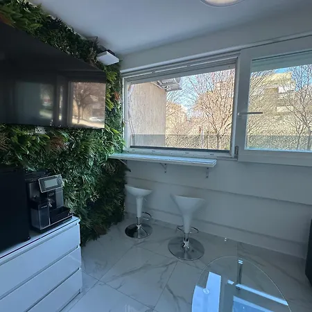 아파트 Galaxy - Futuristic 스플리트