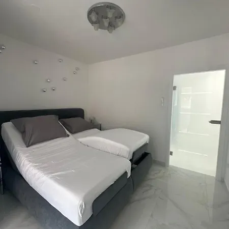 Galaxy - Futuristic Apartman *