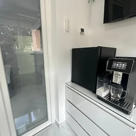 Galaxy - Futuristic Апартаменты *