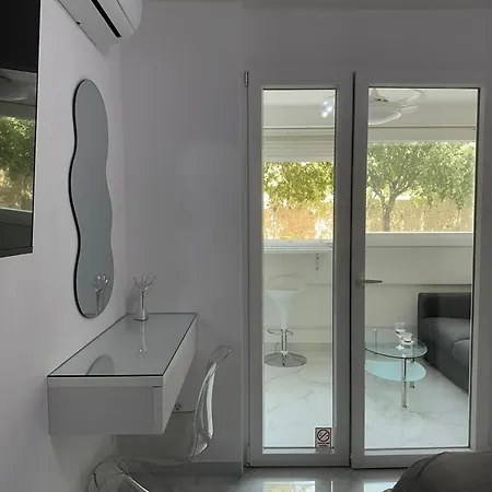 Galaxy - Futuristic Апартаменты