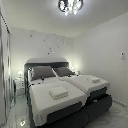 Galaxy - Futuristic Apartment